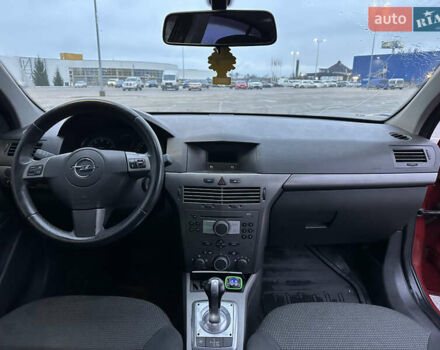 Червоний Опель Астра, об'ємом двигуна 1.36 л та пробігом 267 тис. км за 4000 $, фото 14 на Automoto.ua