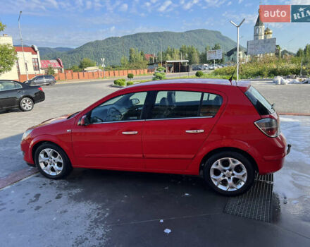 Красный Опель Астра, объемом двигателя 1.69 л и пробегом 300 тыс. км за 4199 $, фото 2 на Automoto.ua