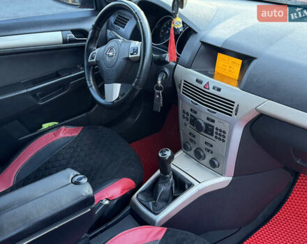 Червоний Опель Астра, об'ємом двигуна 1.6 л та пробігом 318 тис. км за 4350 $, фото 33 на Automoto.ua
