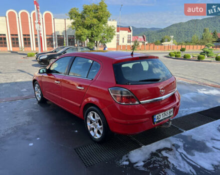 Красный Опель Астра, объемом двигателя 1.69 л и пробегом 300 тыс. км за 4199 $, фото 7 на Automoto.ua