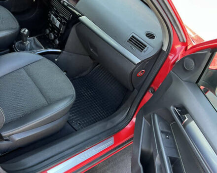 Красный Опель Астра, объемом двигателя 1.69 л и пробегом 300 тыс. км за 4199 $, фото 26 на Automoto.ua