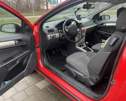 Красный Опель Астра, объемом двигателя 1.8 л и пробегом 266 тыс. км за 5300 $, фото 3 на Automoto.ua