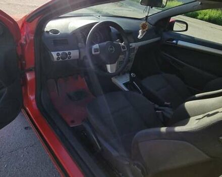 Красный Опель Астра, объемом двигателя 1.8 л и пробегом 262 тыс. км за 3400 $, фото 10 на Automoto.ua