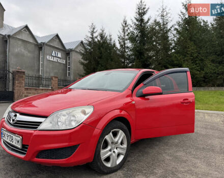 Опель Астра 2009 у Рівному на Automoto.ua Червоний Опель Астра, об'ємом двигуна 1.8 л та пробігом 165 тис. км за 4750 $, фото 1 на Automoto.ua