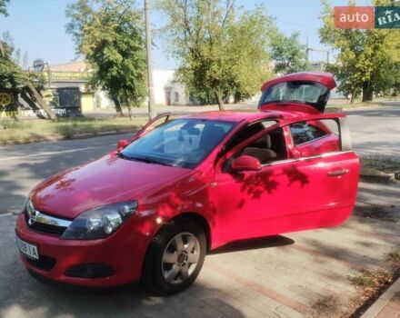 Красный Опель Астра, объемом двигателя 1.36 л и пробегом 192 тыс. км за 4500 $, фото 2 на Automoto.ua