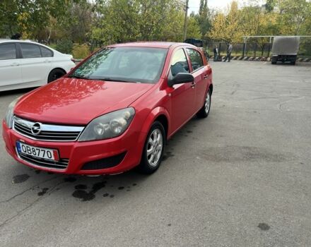 Красный Опель Астра, объемом двигателя 1.7 л и пробегом 220 тыс. км за 2450 $, фото 1 на Automoto.ua