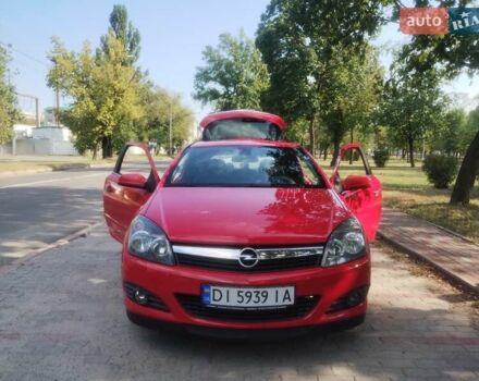 Красный Опель Астра, объемом двигателя 1.36 л и пробегом 192 тыс. км за 4500 $, фото 1 на Automoto.ua
