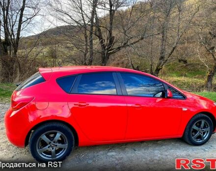 Опель Астра 2010 в Великом Березном на Automoto.ua Красный Опель Астра, объемом двигателя 1.4 л и пробегом 178 тыс. км за 5500 $, фото 2 на Automoto.ua