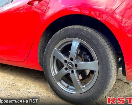 Опель Астра 2010 в Великом Березном на Automoto.ua Красный Опель Астра, объемом двигателя 1.4 л и пробегом 178 тыс. км за 5500 $, фото 3 на Automoto.ua