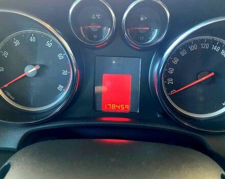 Опель Астра 2010 в Великом Березном на Automoto.ua Красный Опель Астра, объемом двигателя 1.4 л и пробегом 178 тыс. км за 5500 $, фото 4 на Automoto.ua