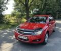 Красный Опель Астра, объемом двигателя 1.6 л и пробегом 141 тыс. км за 6400 $, фото 2 на Automoto.ua