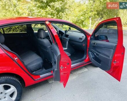 Красный Опель Астра, объемом двигателя 1.78 л и пробегом 195 тыс. км за 4450 $, фото 2 на Automoto.ua