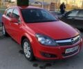 Опель Астра 2013 в Харькове на Automoto.ua Красный Опель Астра, объемом двигателя 1.6 л и пробегом 37 тыс. км за 7500 $, фото 1 на Automoto.ua