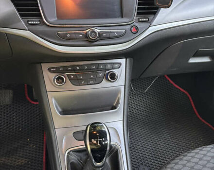 Червоний Опель Астра, об'ємом двигуна 1 л та пробігом 150 тис. км за 9000 $, фото 2 на Automoto.ua