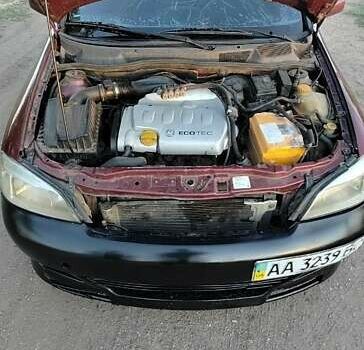 Красный Опель Астра, объемом двигателя 1.8 л и пробегом 150 тыс. км за 1201 $, фото 5 на Automoto.ua