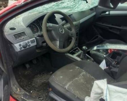 Красный Опель Астра, объемом двигателя 1.8 л и пробегом 276 тыс. км за 970 $, фото 6 на Automoto.ua