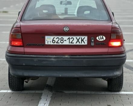 Красный Опель Астра, объемом двигателя 1.6 л и пробегом 400 тыс. км за 1299 $, фото 2 на Automoto.ua