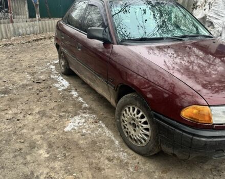 Красный Опель Астра, объемом двигателя 1.6 л и пробегом 492 тыс. км за 600 $, фото 2 на Automoto.ua