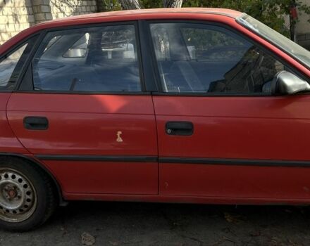 Опель Астра 1996 в Вознесенске на Automoto.ua Красный Опель Астра, объемом двигателя 1.4 л и пробегом 230 тыс. км за 1100 $, фото 2 на Automoto.ua