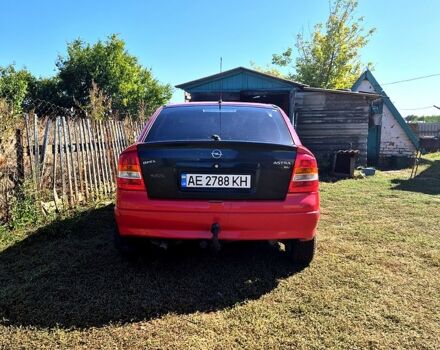 Красный Опель Астра, объемом двигателя 1.8 л и пробегом 170 тыс. км за 2280 $, фото 3 на Automoto.ua