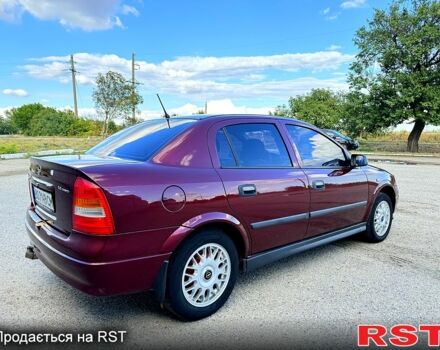 Опель Астра 2006 в Новом Буге на Automoto.ua Красный Опель Астра, объемом двигателя 1.4 л и пробегом 195 тыс. км за 4200 $, фото 5 на Automoto.ua