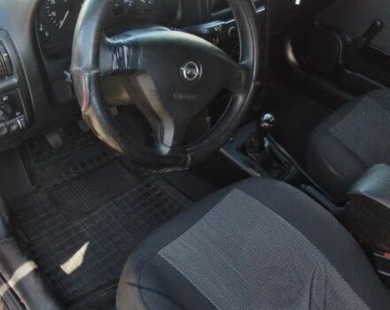 Опель Астра 2006 в Вышгороде на Automoto.ua Красный Опель Астра, объемом двигателя 0 л и пробегом 297 тыс. км за 2300 $, фото 5 на Automoto.ua