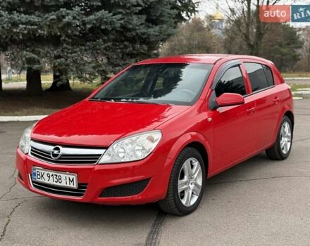 Красный Опель Астра, объемом двигателя 1.8 л и пробегом 215 тыс. км за 4950 $, фото 1 на Automoto.ua