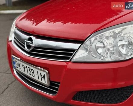 Красный Опель Астра, объемом двигателя 1.8 л и пробегом 215 тыс. км за 4950 $, фото 7 на Automoto.ua