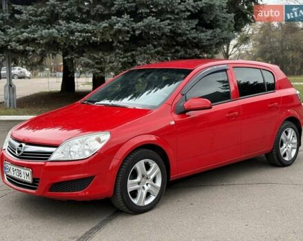 Красный Опель Астра, объемом двигателя 1.8 л и пробегом 215 тыс. км за 4950 $, фото 3 на Automoto.ua