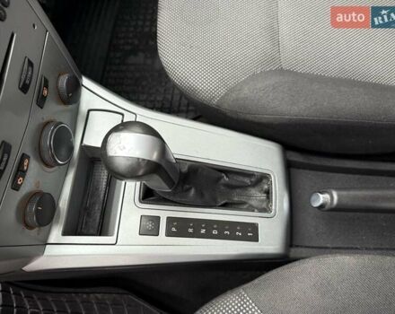 Красный Опель Астра, объемом двигателя 1.8 л и пробегом 215 тыс. км за 4950 $, фото 54 на Automoto.ua