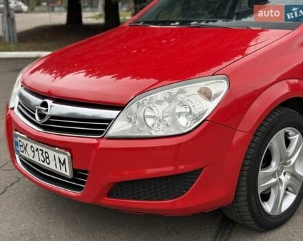 Красный Опель Астра, объемом двигателя 1.8 л и пробегом 215 тыс. км за 4950 $, фото 6 на Automoto.ua
