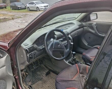Красный Опель Астра, объемом двигателя 0 л и пробегом 70 тыс. км за 850 $, фото 5 на Automoto.ua