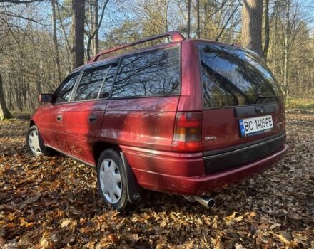 Красный Опель Астра, объемом двигателя 1.7 л и пробегом 413 тыс. км за 2450 $, фото 2 на Automoto.ua