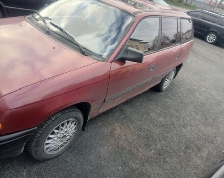 Красный Опель Астра, объемом двигателя 1.6 л и пробегом 307 тыс. км за 1800 $, фото 1 на Automoto.ua