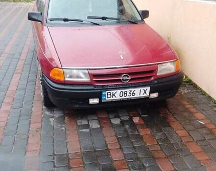 Червоний Опель Астра, об'ємом двигуна 1.8 л та пробігом 431 тис. км за 2000 $, фото 2 на Automoto.ua