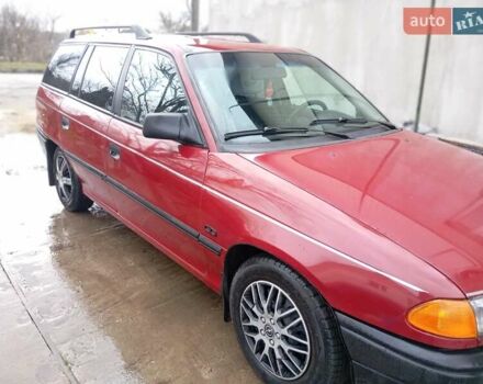 Красный Опель Астра, объемом двигателя 1.8 л и пробегом 430 тыс. км за 1750 $, фото 4 на Automoto.ua