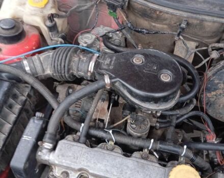 Красный Опель Астра, объемом двигателя 1.6 л и пробегом 310 тыс. км за 1250 $, фото 1 на Automoto.ua