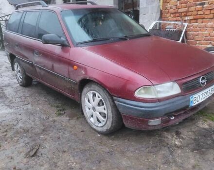 Красный Опель Астра, объемом двигателя 1.6 л и пробегом 320 тыс. км за 1200 $, фото 6 на Automoto.ua