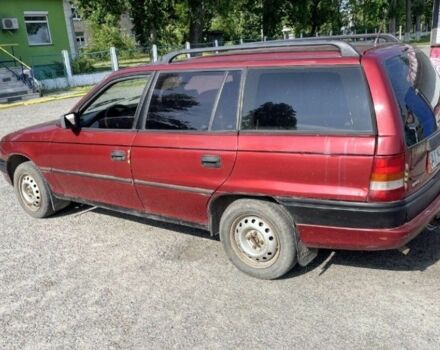 Опель Астра 1997 в Черкассах на Automoto.ua Красный Опель Астра, объемом двигателя 1.4 л и пробегом 257 тыс. км за 1097 $, фото 4 на Automoto.ua