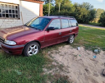 Красный Опель Астра, объемом двигателя 1 л и пробегом 2 тыс. км за 1400 $, фото 1 на Automoto.ua