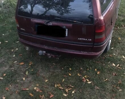 Красный Опель Астра, объемом двигателя 1.6 л и пробегом 30 тыс. км за 1800 $, фото 1 на Automoto.ua