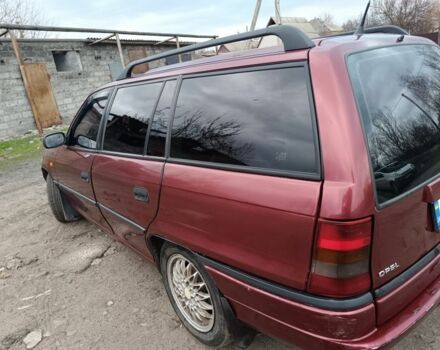 Красный Опель Астра, объемом двигателя 1.6 л и пробегом 400 тыс. км за 2000 $, фото 2 на Automoto.ua