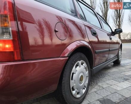 Красный Опель Астра, объемом двигателя 2 л и пробегом 281 тыс. км за 2999 $, фото 9 на Automoto.ua