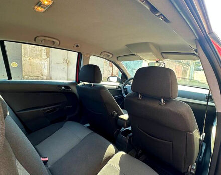 Красный Опель Астра, объемом двигателя 1.9 л и пробегом 290 тыс. км за 5000 $, фото 12 на Automoto.ua