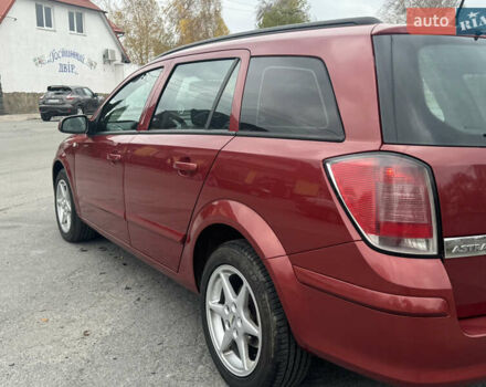 Красный Опель Астра, объемом двигателя 1.9 л и пробегом 348 тыс. км за 4000 $, фото 6 на Automoto.ua