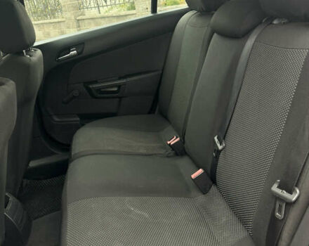 Красный Опель Астра, объемом двигателя 1.9 л и пробегом 348 тыс. км за 4000 $, фото 22 на Automoto.ua