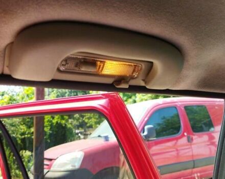 Красный Опель Астра, объемом двигателя 1.6 л и пробегом 398 тыс. км за 3500 $, фото 6 на Automoto.ua