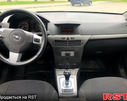 Красный Опель Астра, объемом двигателя 1.6 л и пробегом 270 тыс. км за 5200 $, фото 9 на Automoto.ua