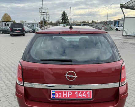 Красный Опель Астра, объемом двигателя 1.8 л и пробегом 204 тыс. км за 4750 $, фото 3 на Automoto.ua