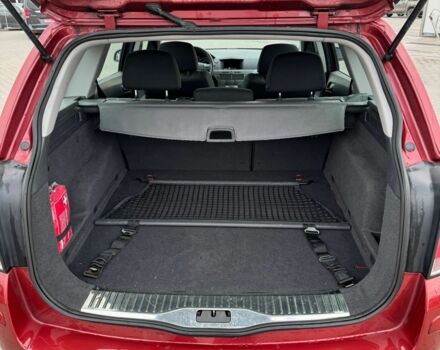 Красный Опель Астра, объемом двигателя 1.8 л и пробегом 204 тыс. км за 4750 $, фото 7 на Automoto.ua